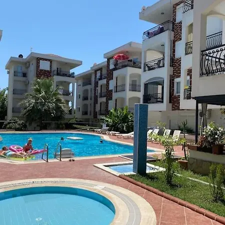 Side'de Havuzlu Daire Apartment *