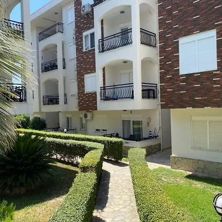 Apartamento Side'de Havuzlu Daire