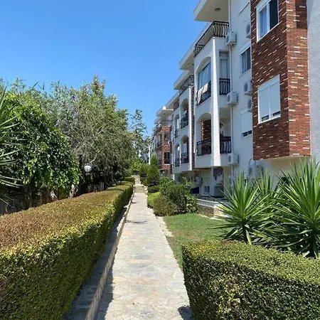 Apartamento Side'de Havuzlu Daire